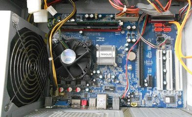 一台电脑的主机的组成需要什么