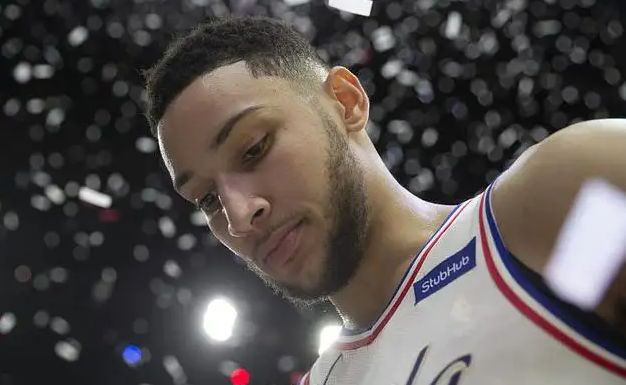 本西蒙斯为什么不上场