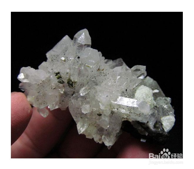 如何找寻矿物晶体