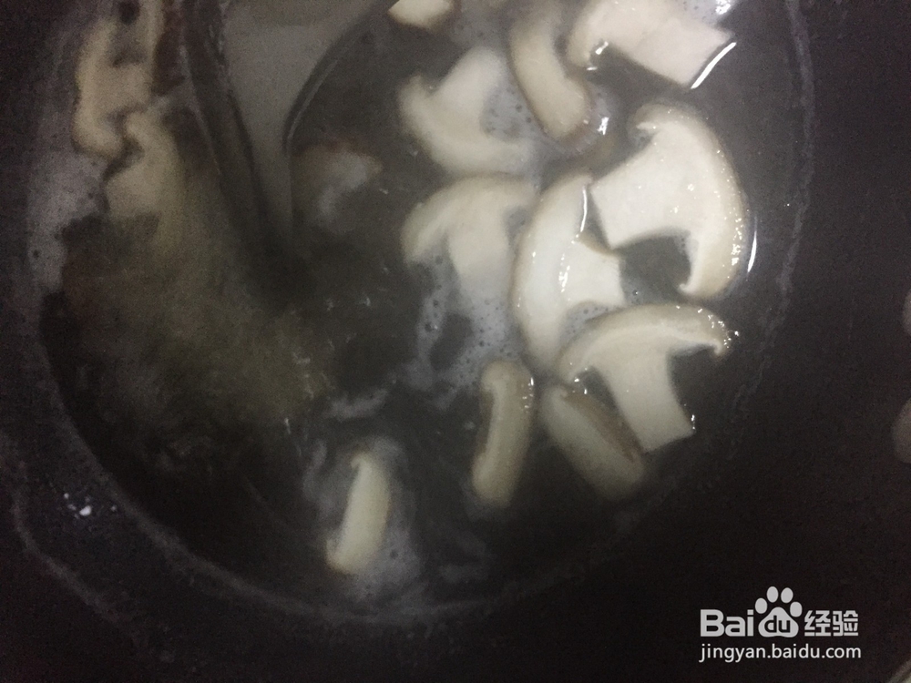 蘑菇炒青菜最简单最省事的方法