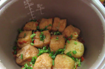 教你做鱼香油豆腐