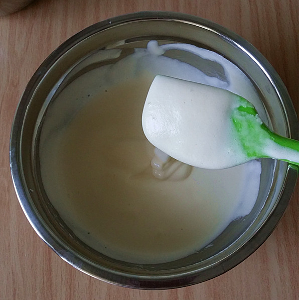 轻乳酪拉花蛋糕