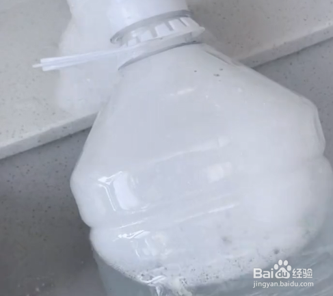 如何清洁油壶？