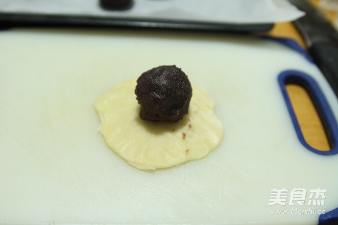 蛋黄酥的家常做法