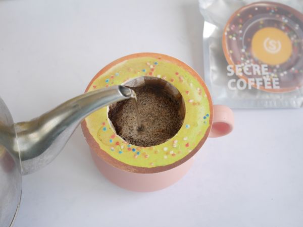 奥利奥海盐奶盖咖啡