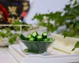 怎么做秋葵花寿司