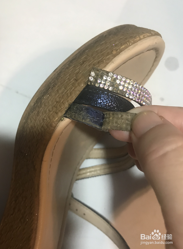 如何翻新贴钻旧凉鞋