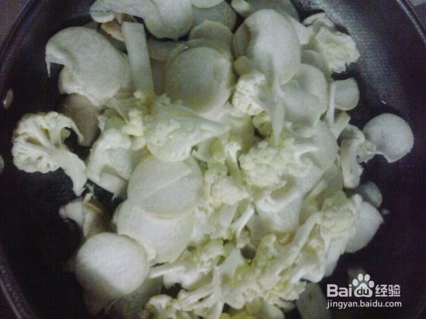 杏鲍菇炒菜花家常做法，怎么做好吃用什么材料