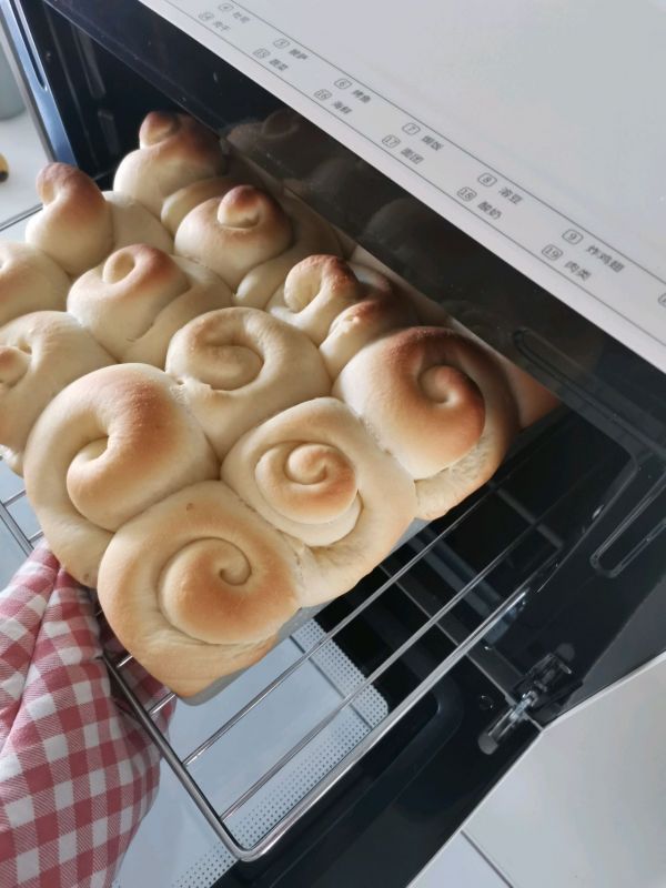 蜂蜜脆底小面包