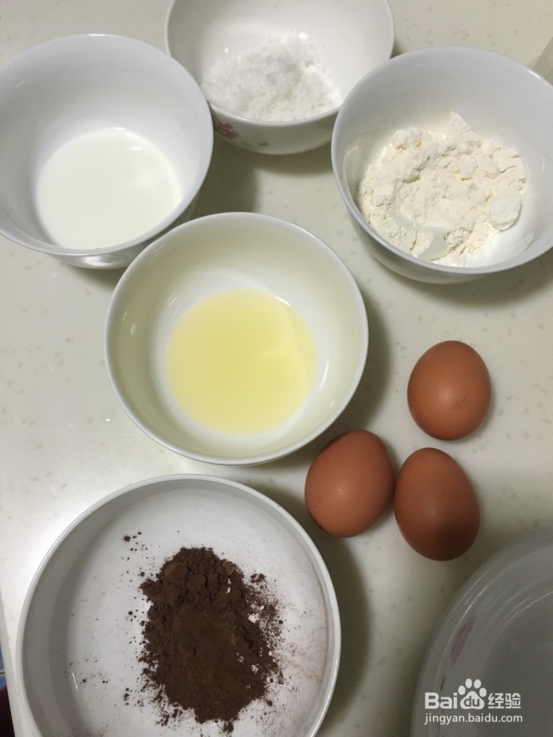 六寸可可戚风蛋糕的做法