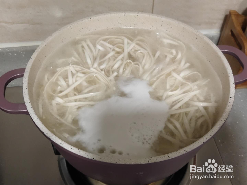 半小时快手早餐30天——香菇肉酱面