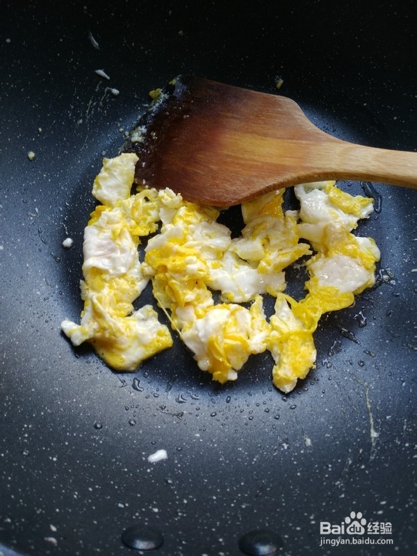 鸡蛋炒苦瓜的做法