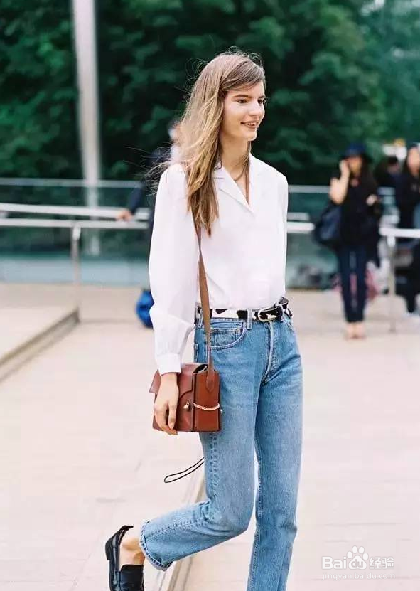白衬衫最新流行的9种穿搭技巧，你Get了吗？