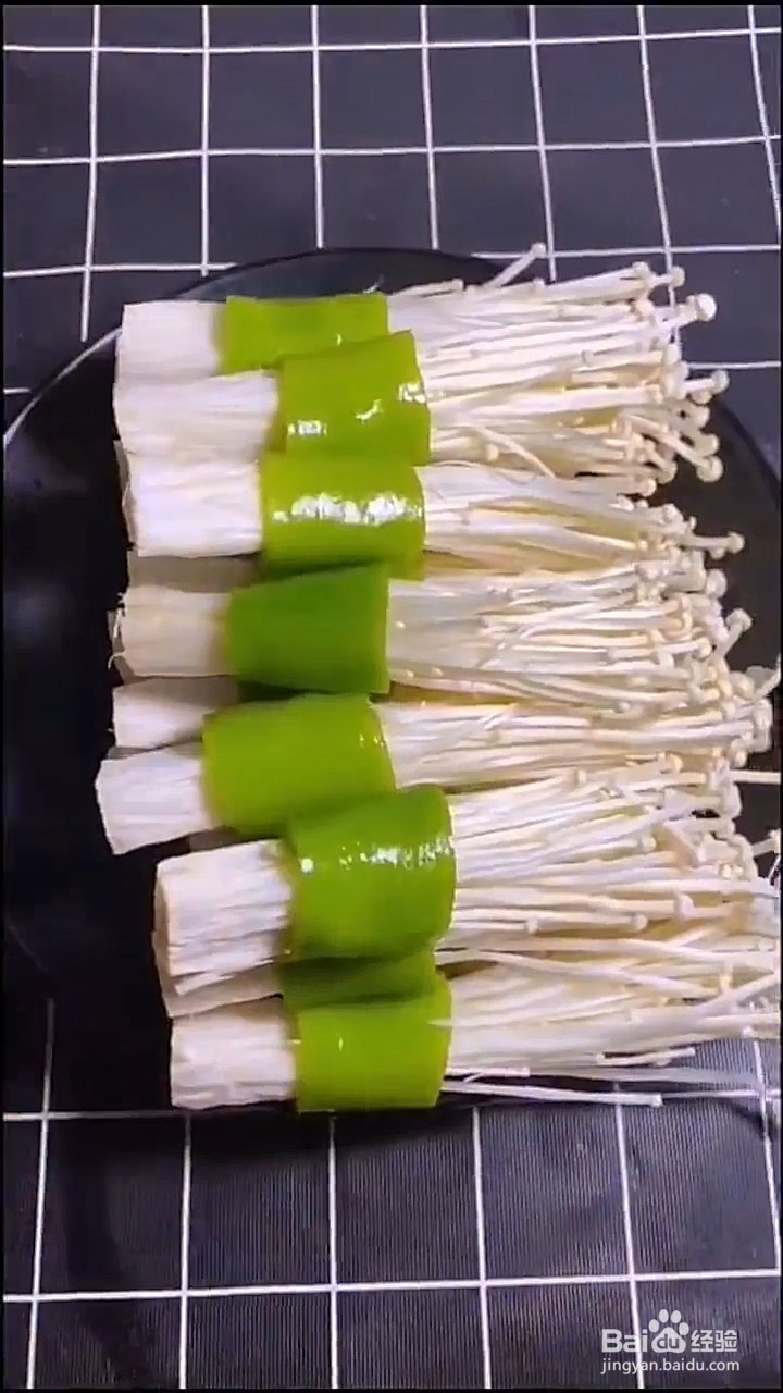 如何制作尖椒酿金针菇