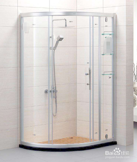 不对着地漏如何装淋浴房
