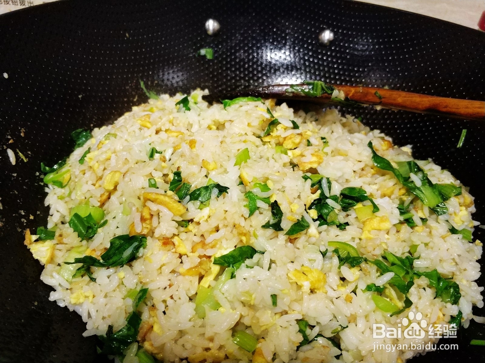 在家做家常蛋炒饭怎么做简单又好吃