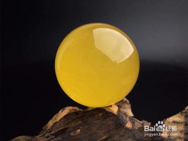 老蜜蜡和新蜜蜡的区别，为什么老蜜蜡价值更高？