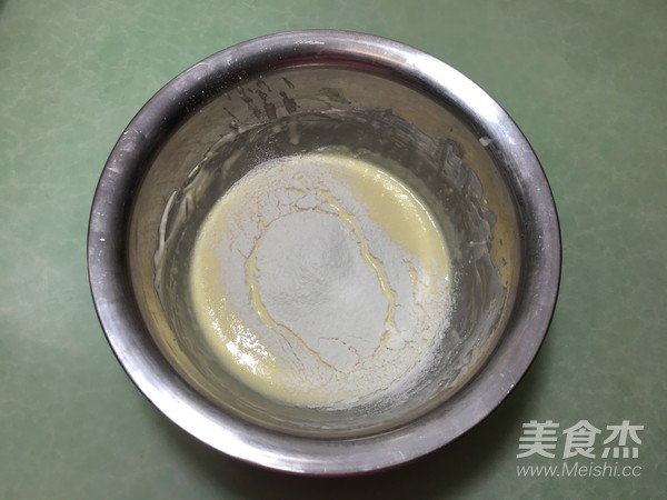 拉花轻乳酪蛋糕