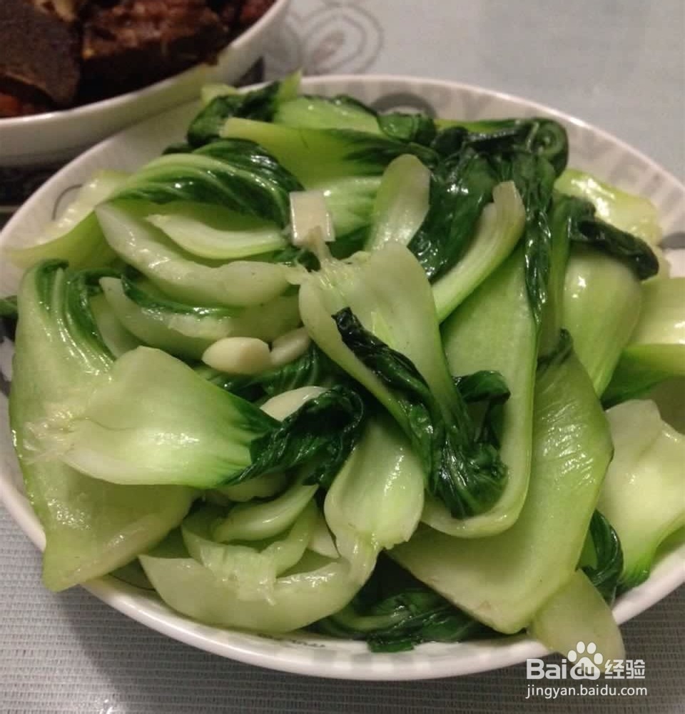 <b>怎么炒小白菜、小青菜？蒜蓉小白菜小青菜的做法</b>