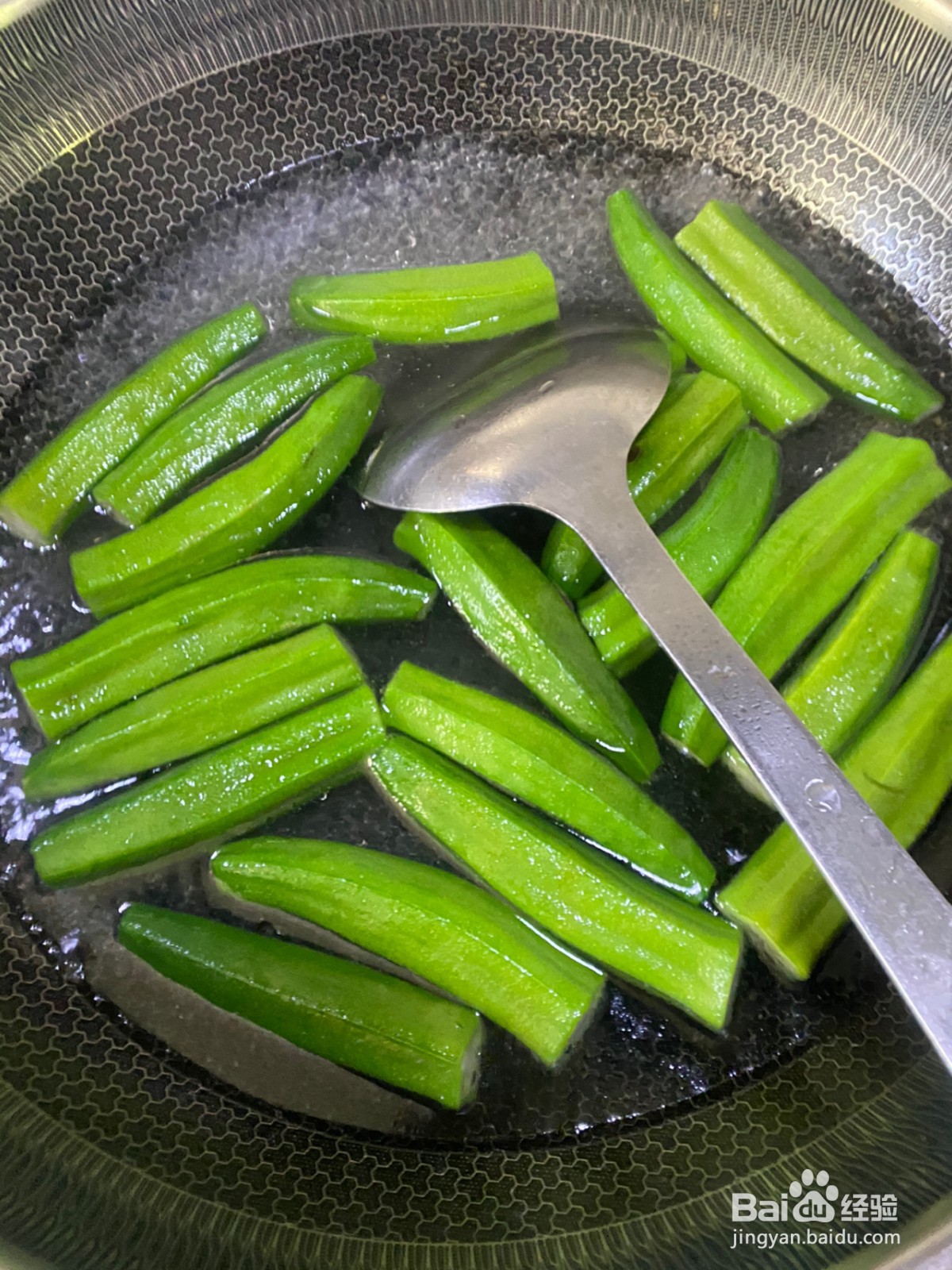 白灼秋葵的做法