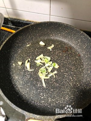 正宗苦瓜炒鸡蛋