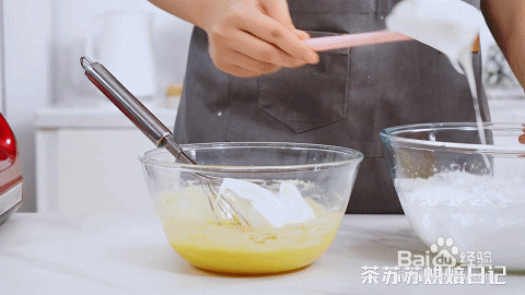 杨梅荔枝蛋糕卷的做法