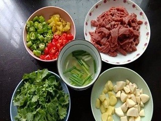 小炒牛肉怎么做
