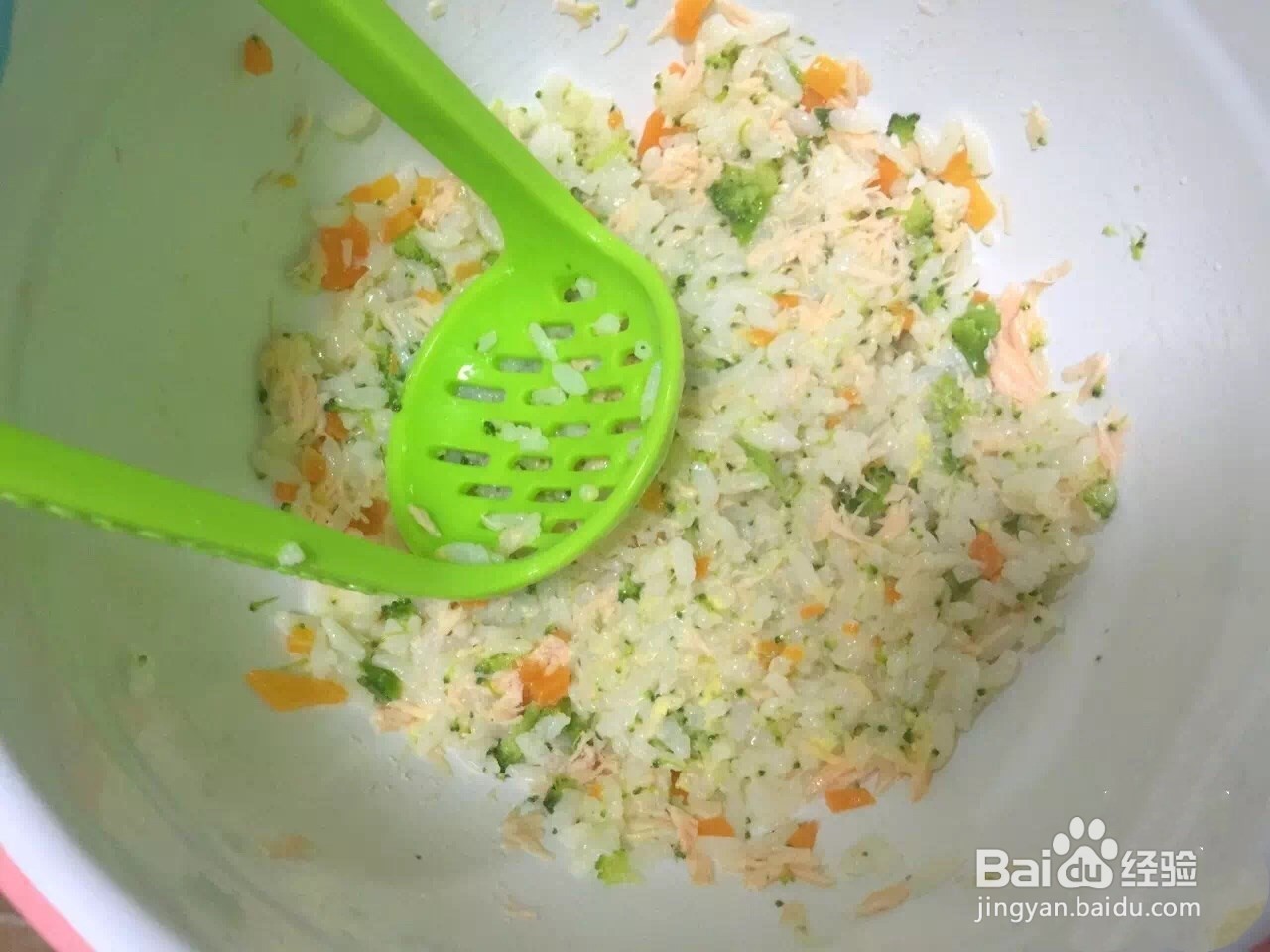 三文鱼蔬菜饭团怎么做