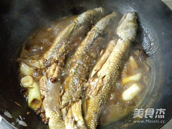 红烧梭鱼的做法