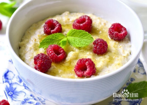 给宝宝添加辅食需要注意什么