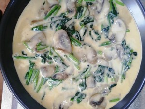 口蘑菠菜松饼减肥健身餐