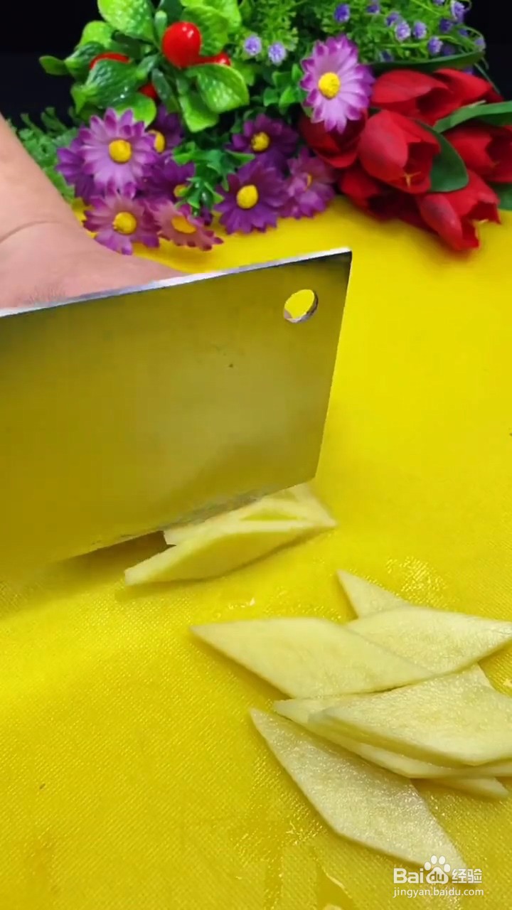 教你做土豆片烧杏鲍菇?