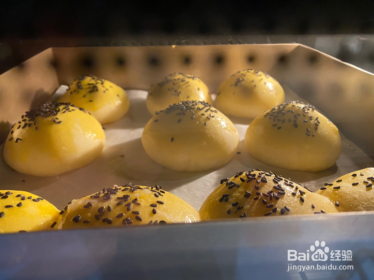 奶香豆沙面包的做法