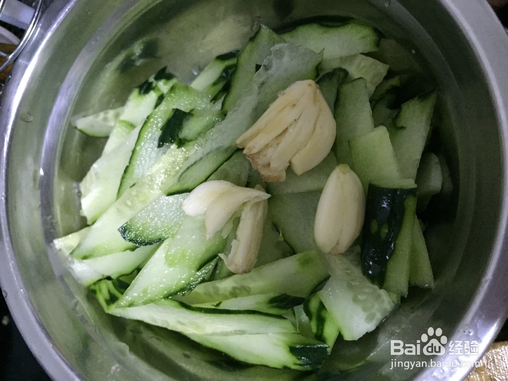 家常菜之五花肉炒黄瓜的简单做法