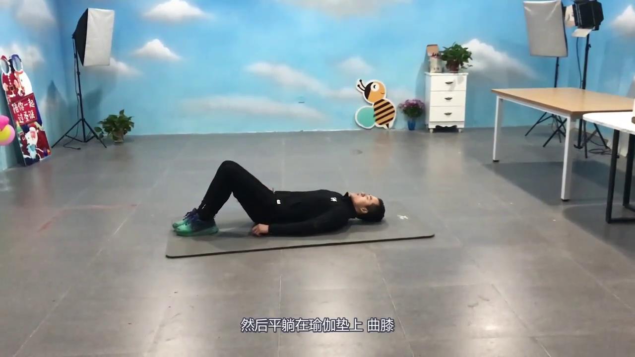 如何练出迷人的腹肌