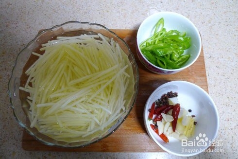 青椒土豆丝的简便做法