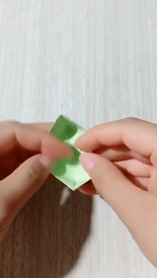 简易莲花折纸怎么做