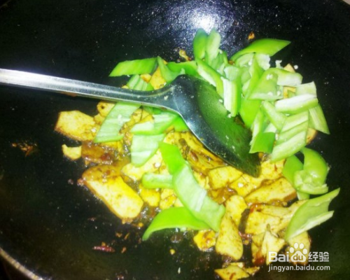 青椒炒香干怎么做？