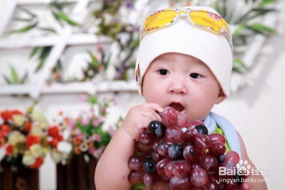 <b>宝宝能吃葡萄吗</b>