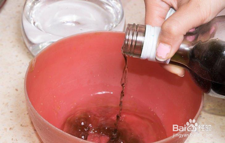 如何酿造五香茶酒