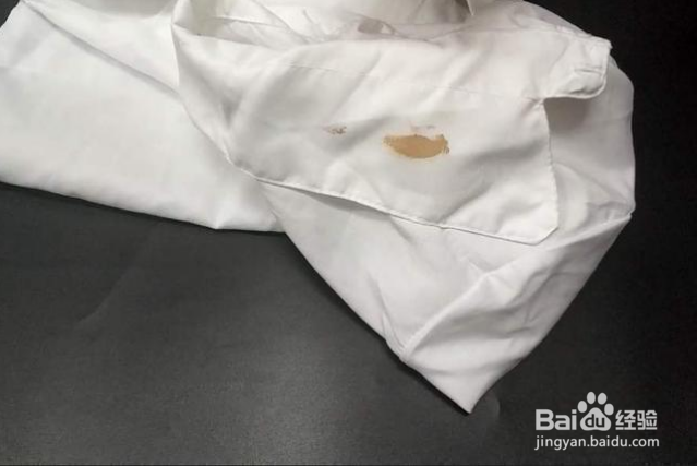 虾汁弄到衣服上怎么洗