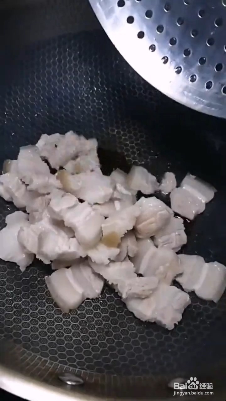 如何制作猪肉炖粉条