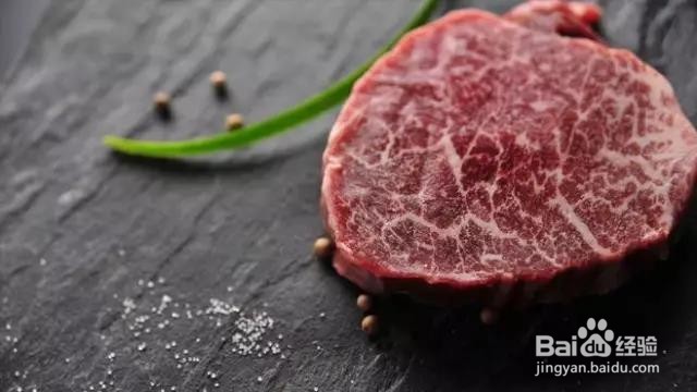 如何煎出一块鲜嫩多汁牛排注意这8点!