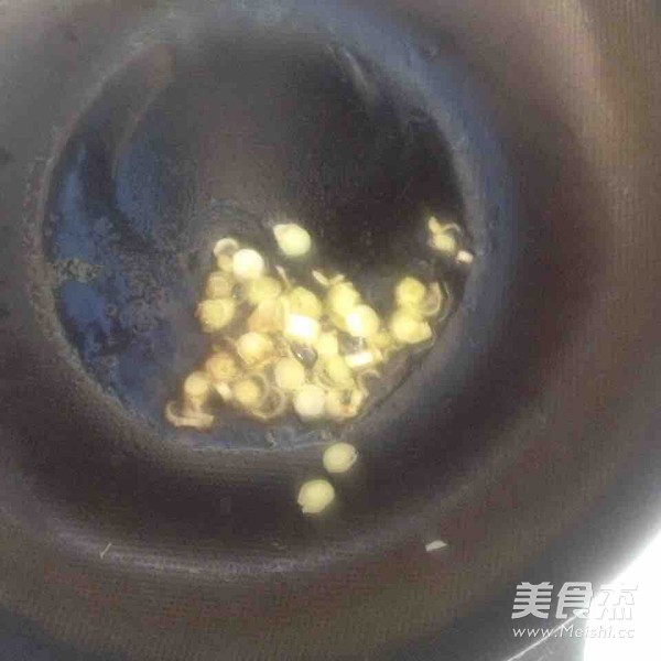 蔬菜鲜虾面的做法