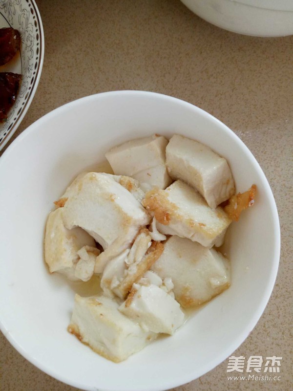 辣椒炒皮蛋豆腐