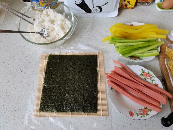 自制美味寿司卷