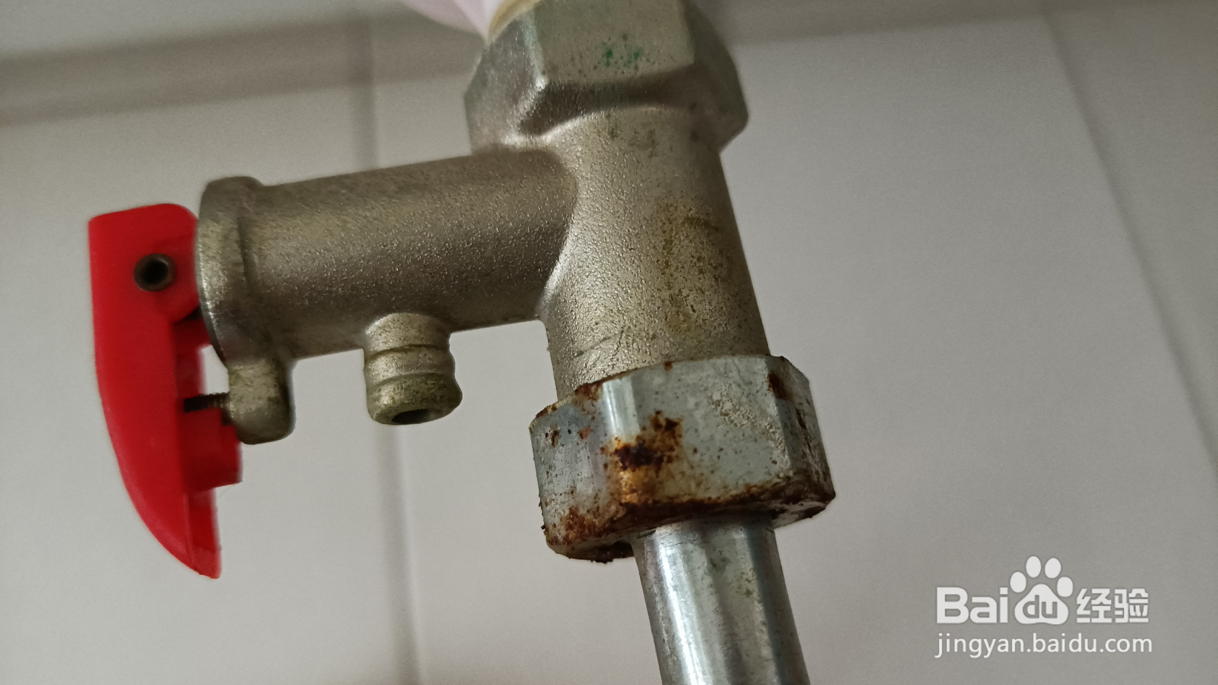 热水器怎么把水全部放出来