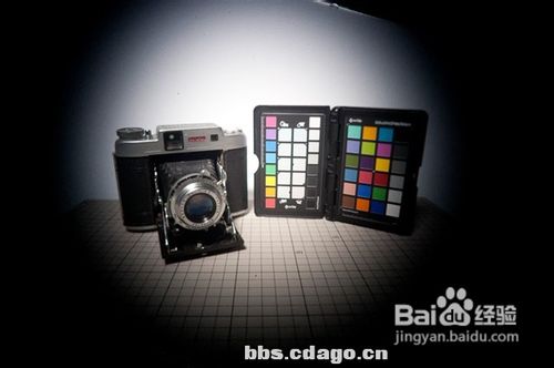 DIY摄影暗箱拍摄出复古照片