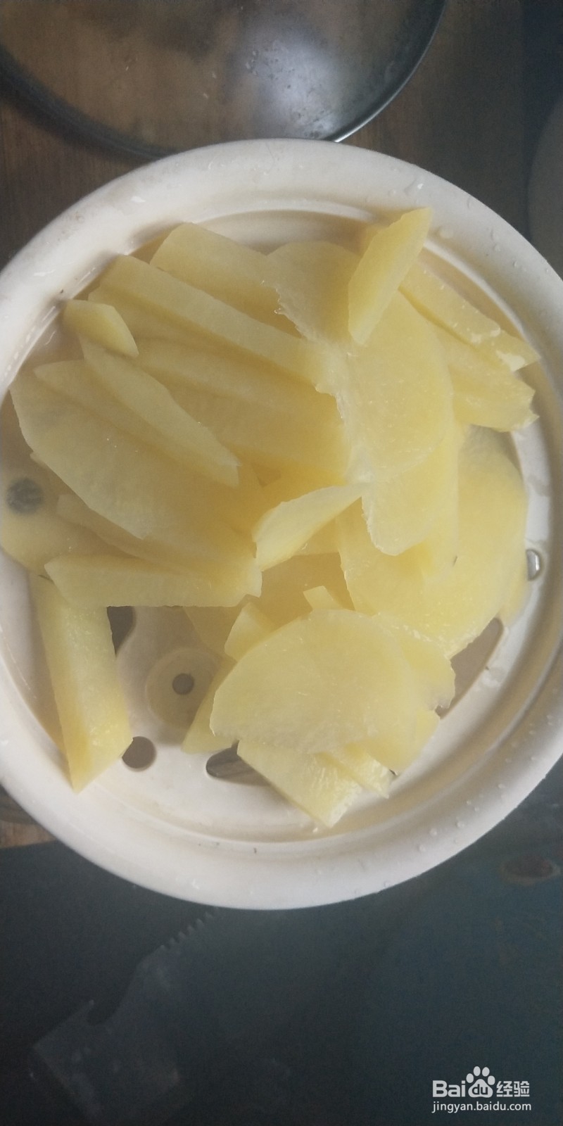 金黄香脆马铃薯片和马铃薯条的简单做法