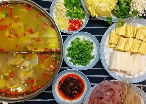 猪肚鸡火锅涮菜